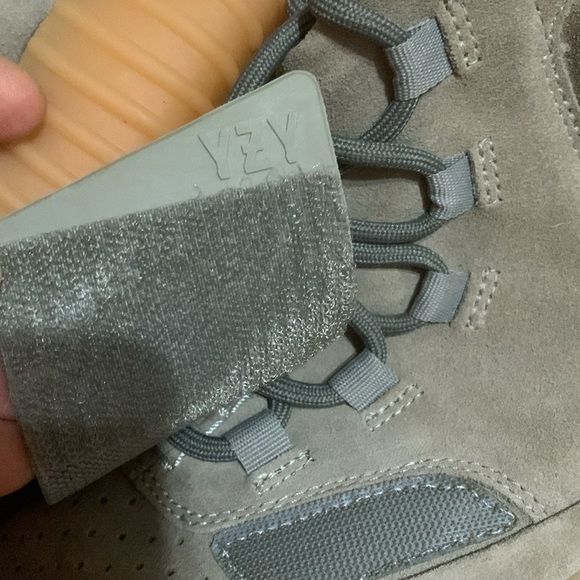 Adidas  Yeezy Boost 750 BB1840 - Picture 8 of 11